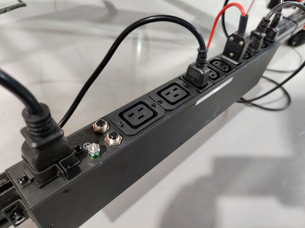 [视频] Modix BIG-Meter 一款自组装（DIY）大型工业级3D打印机